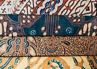 Photo 4 of our Vintage Batik 4 fat quarters - Style A