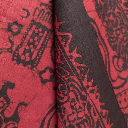 Red Crackle Batik Remnant | 57cm 52cm | Fat Quarter - Textile Traders