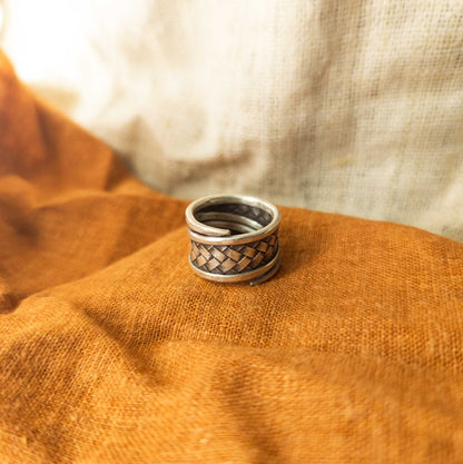 Woven Silver Ring | Karen Hilltribe Jewellery - Textile Traders