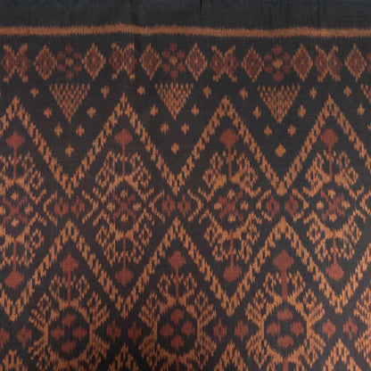 Dark Brown and Red Ikat Remnant | Fat Quarter | 51cm x 53cm - Textile Traders