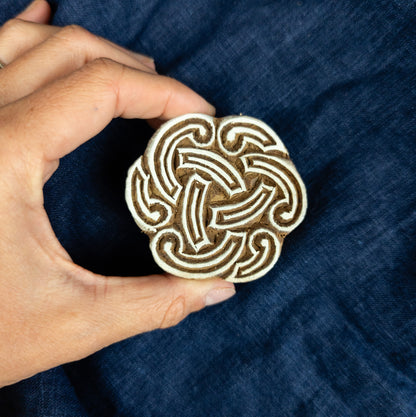 Celtic Knot Wooden Printing Block - Handcrafted Fabric Printing and Batik Tools