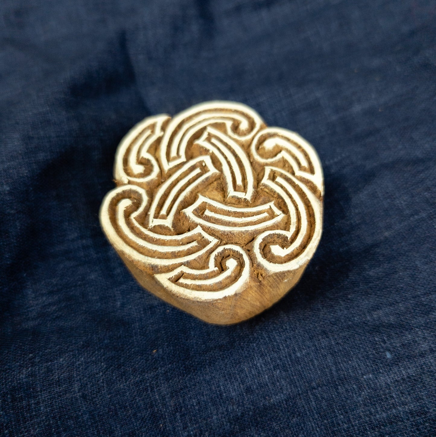 Celtic Knot Wooden Printing Block - Handcrafted Fabric Printing and Batik Tools