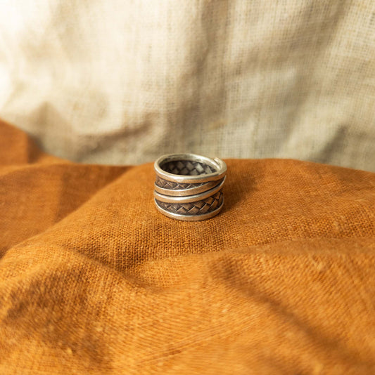 Woven Silver Ring | Karen Hilltribe Jewellery - Textile Traders