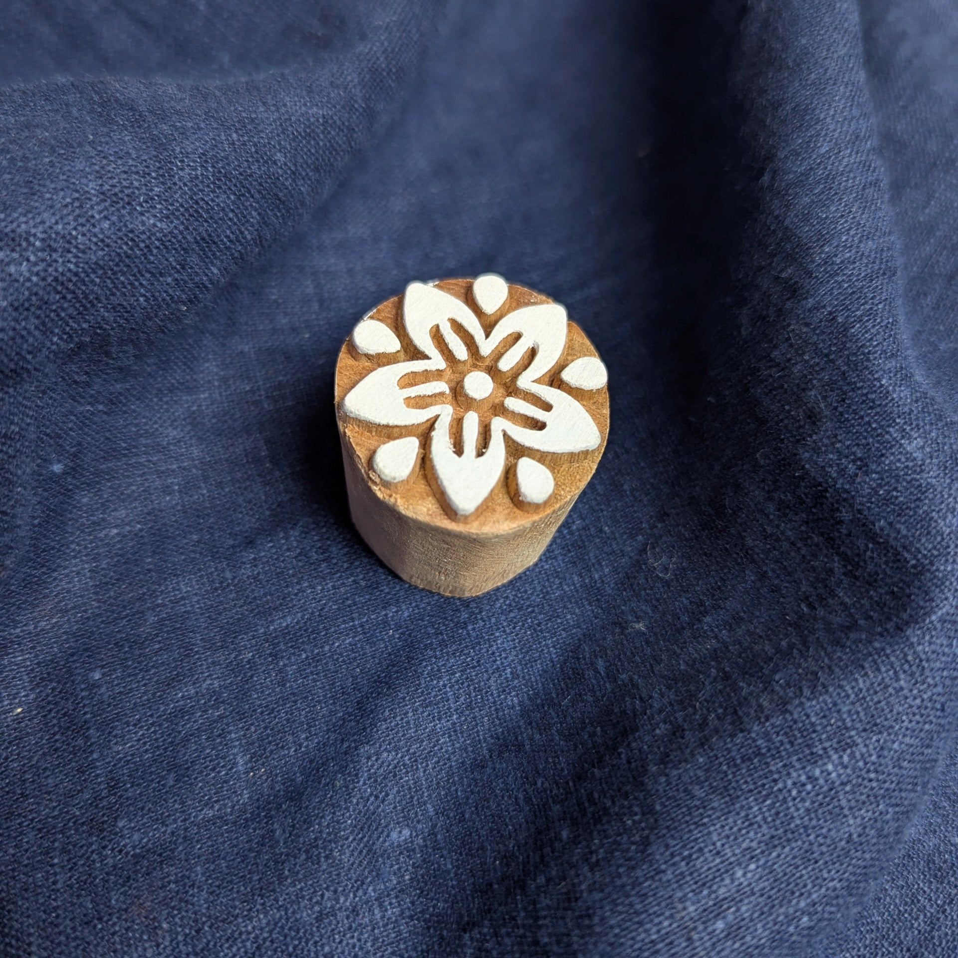 Small jasmine flower wood block for printing Indian blockprint fabric, batik and pottery