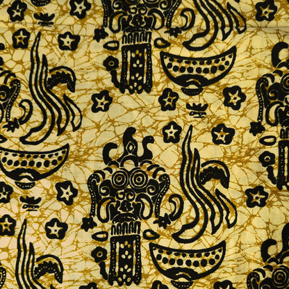 Pale yellow crackle batik sarong from Bali
