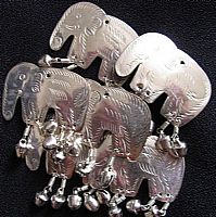 3 Tin Thai elephants