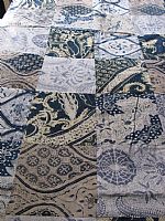 Double bedcover in vintage indigo batik